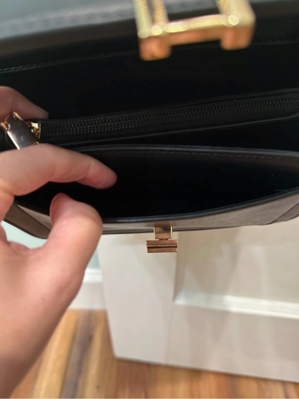Black Purse With Gold Chain Strap - Picture 5 of 6